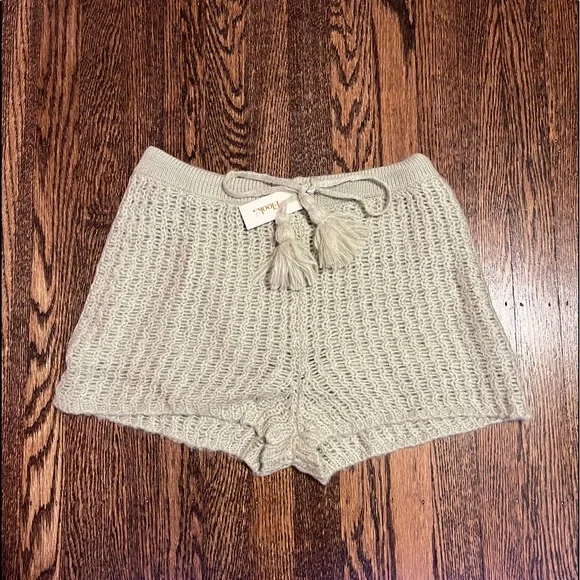 NWT REVOLVE Mohair Lounge Short - Picture 4 of 4